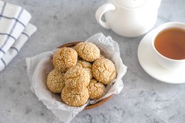 Chinese Sesame Cookies - National Desserts in China