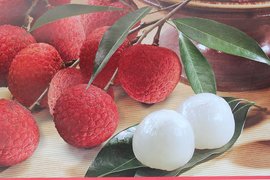 Mauritian Lychee - National Desserts in Mauritius