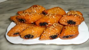 Algerian Makroudh - National Desserts in Algeria