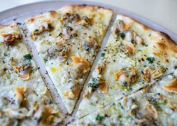 Pizza with White Clams