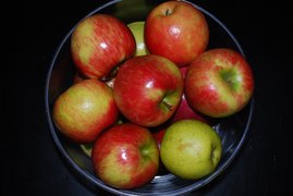 Russian Apples - National Desserts in Russia