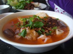 Tomato and Crab Noodle Soup - National Soups in Vietnam