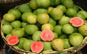 Bahraini Guava - National Desserts in Bahrain
