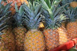 Tanzanian Pineapples - National Desserts in Tanzania