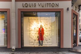 Louis Vuitton Saint-Tropez | Clothes - Rated 4.3