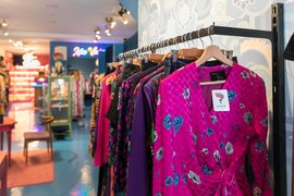 A Vintage Tale in Singapore, Singapore city-state | Clothes - Country Helper