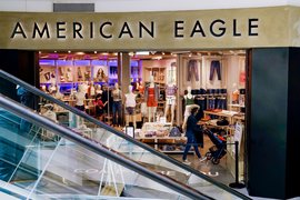 American Eagle Outlet in USA, New York | Shoes,Clothes - Country Helper