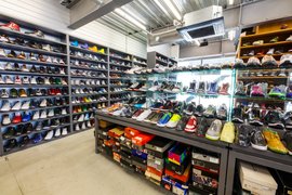 Asics Outlet in USA, California | Shoes,Sportswear - Country Helper