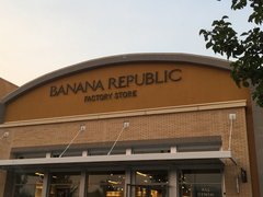 Banana Republic Factory Store in USA, Oregon | Clothes - Country Helper