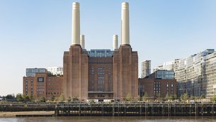 Battersea Power Station | Shoes,Clothes,Handbags,Swimwear,Sporting Equipment,Sportswear,Fragrance,Accessories - Rated 4.4