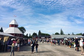 Carp Farmers' Market in Canada, Ontario | Meat,Herbs,Fruit & Vegetable,Spices - Country Helper