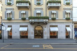 Cartier Milan in Italy, Lombardy | Jewelry - Country Helper