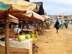 Central Market in Cameroon, Central | Shoes,Organic Food,Clothes,Fruit & Vegetable,Herbs - Country Helper