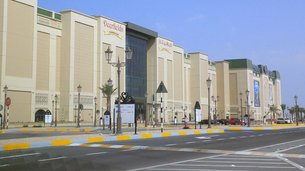 Deerfields Mall in United Arab Emirates, Abu Dhabi Region | Gifts,Shoes,Clothes,Handbags,Cosmetics,Watches - Country Helper