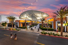 Downtown Summerlin | Home Decor,Shoes,Clothes,Handbags,Natural Beauty Products,Watches,Accessories,Jewelry - Rated 4.6