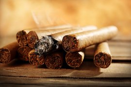 East Side Cigars & Smoke Shop in USA, New York | Tobacco Products - Country Helper
