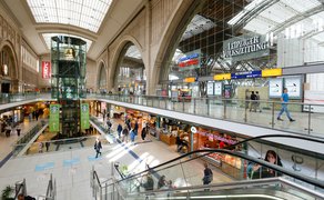 Shopping Station Munich Hbf in Germany, Bavaria | Shoes,Clothes,Handbags,Swimwear,Natural Beauty Products,Fragrance,Watches,Jewelry - Country Helper