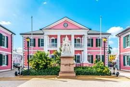 Harbour Bay Shopping Plaza in Bahamas, New Providence Island | Gifts,Shoes,Clothes,Handbags,Swimwear,Accessories - Country Helper