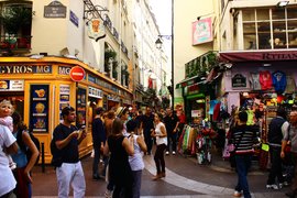 Latin Quarter Shopping Street in France, Ile-de-France | Souvenirs,Art,Clothes,Tobacco Products,Accessories - Country Helper