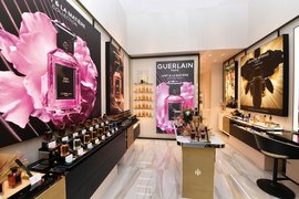 Kryolan City Milan in Italy, Lombardy | Fragrance,Cosmetics - Country Helper
