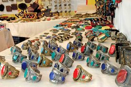 Itwar Bazar in Pakistan, Rawalpindi Metropolitan Area | Souvenirs,Shoes,Clothes,Groceries,Herbs,Fruit & Vegetable,Accessories - Country Helper