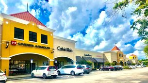 Lake Buena Vista Factory Stores in USA, Florida | Shoes,Clothes,Handbags,Swimwear,Sportswear,Accessories - Country Helper