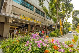 Lucky Plaza in Singapore, Singapore city-state | Shoes,Clothes,Handbags,Sportswear,Accessories - Country Helper