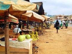 Main Market in Cameroon, West | Accessories,Organic Food,Seafood,Clothes,Fruit & Vegetable,Herbs - Country Helper