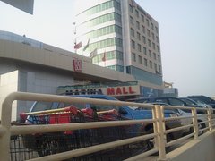 Marina Mall in Ghana, Greater Accra | Shoes,Clothes,Handbags,Sportswear,Natural Beauty Products,Cosmetics,Jewelry - Rated 4.3