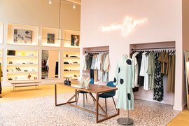 McMullen Boutique in USA, California | Clothes - Country Helper