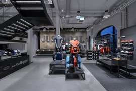 Nike Store Hamburg in Germany, Hamburg | Sportswear - Country Helper
