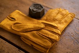 Omega Gloves in Italy, Campania | Clothes,Accessories - Country Helper