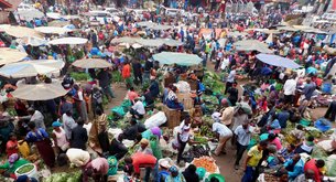 Owino Market in Uganda, Central | Gifts,Handicrafts,Groceries,Herbs,Fruit & Vegetable,Spices - Country Helper