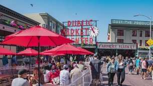 Pike Place Market in USA, Washington | Organic Food,Seafood,Fruit & Vegetable - Country Helper