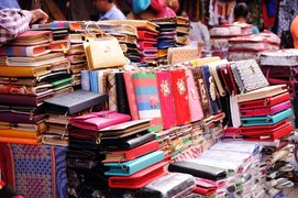 Sarojini Market in India, National Capital Territory of Delhi | Clothes,Gifts,Other Crafts,Home Decor,Art - Country Helper
