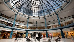 Shops at Liberty Place in USA, Pennsylvania | Shoes,Clothes,Watches - Country Helper