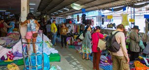 Soi Buakhao Market in Thailand, Eastern Thailand | Shoes,Clothes,Handbags,Organic Food,Spices - Country Helper