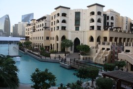 Souk Al-Bahar in United Arab Emirates, Abu Dhabi Region | Gifts,Shoes,Clothes,Handbags,Fragrance,Cosmetics,Jewelry - Country Helper