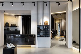 Stone Island Store Milano in Italy, Lombardy | Shoes,Clothes - Country Helper