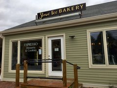 Stowe Bee Bakery & Cafe in USA, Vermont | Baked Goods - Country Helper