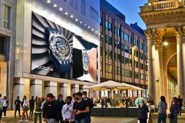 Swatch Milan Vittorio Emanuele in Italy, Lombardy | Watches - Country Helper
