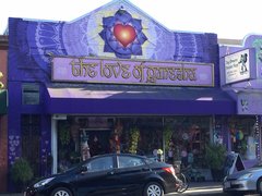 The Love of Ganesha in USA, California | Clothes - Country Helper