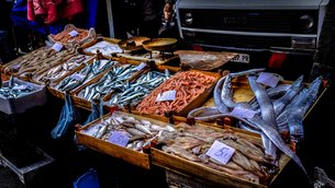 Uskudar Fishermen's Bazaar in Turkey, Marmara | Seafood - Country Helper