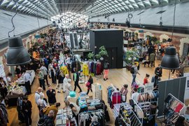 Wamp Design Market in Hungary, Central Hungary | Organic Food,Groceries,Baked Goods,Fruit & Vegetable - Country Helper