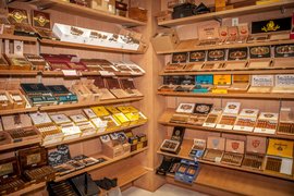 Le Premium in France, Auvergne-Rhone-Alpes | Tobacco Products - Country Helper